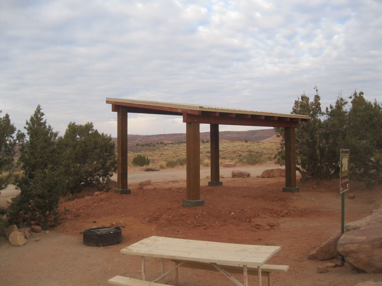 E-10 shade structure